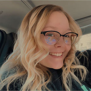 Meet your Posher, Katelyn